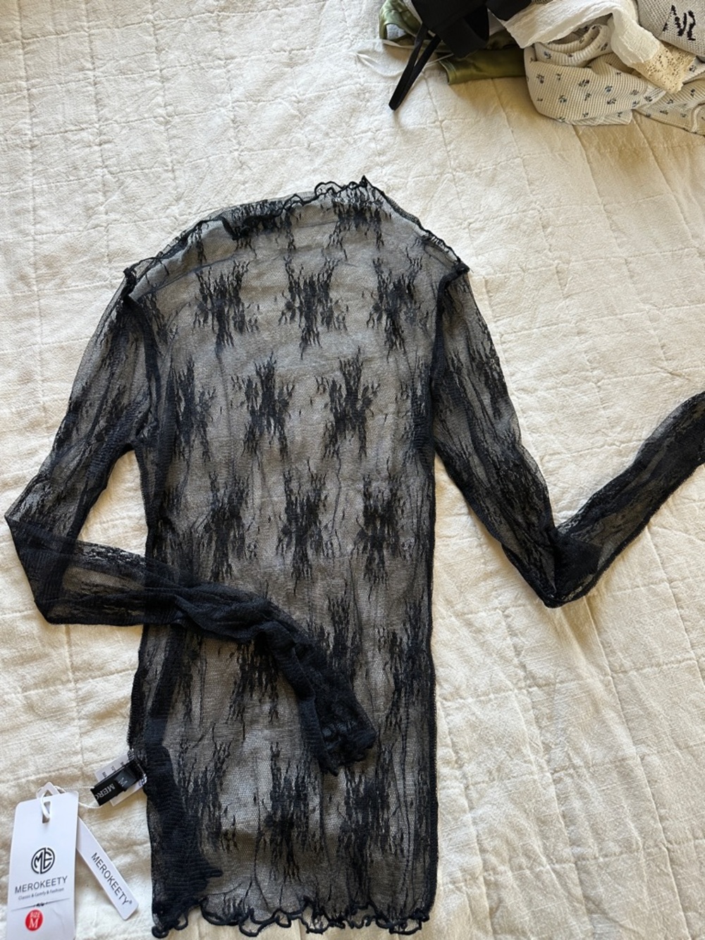 MeroKeety Black Sheer Lace Long Sleeve Top